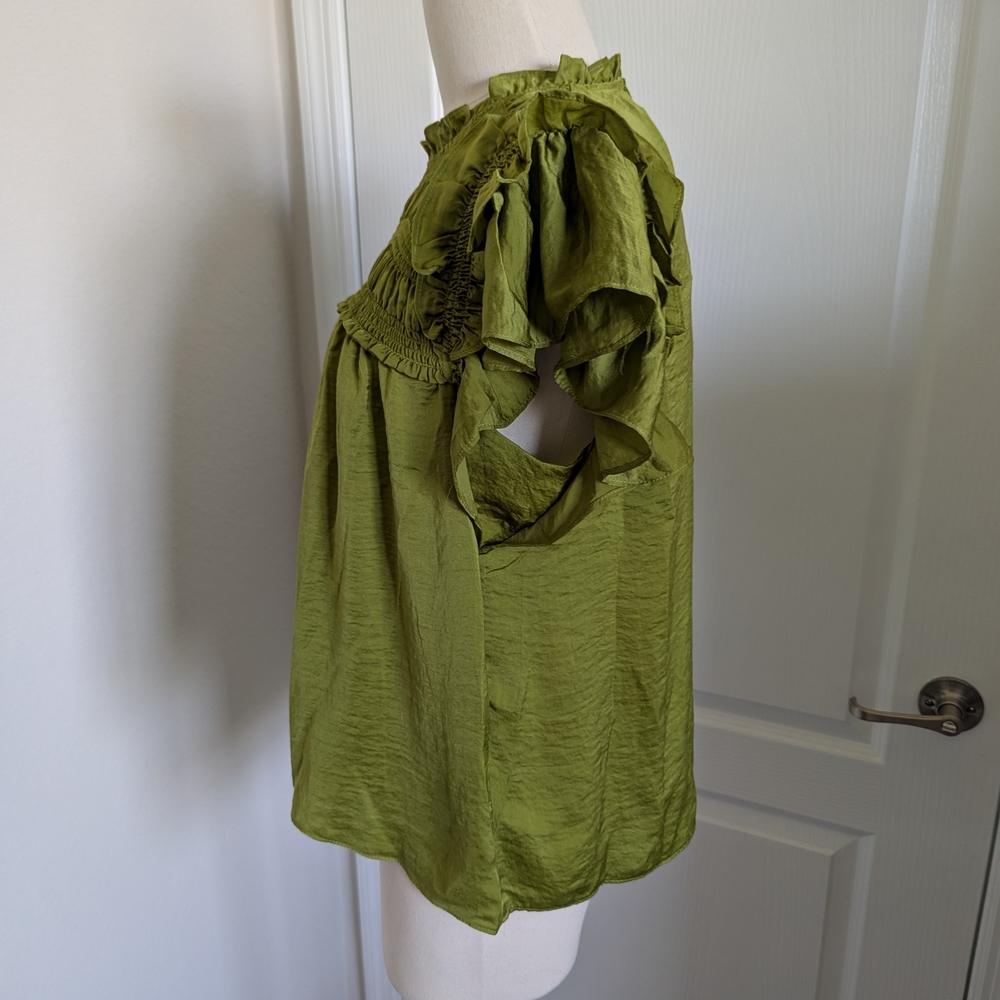 Rose & Olive Green Flutter Sleeve Smocked Blouse - Picture 4 of 5